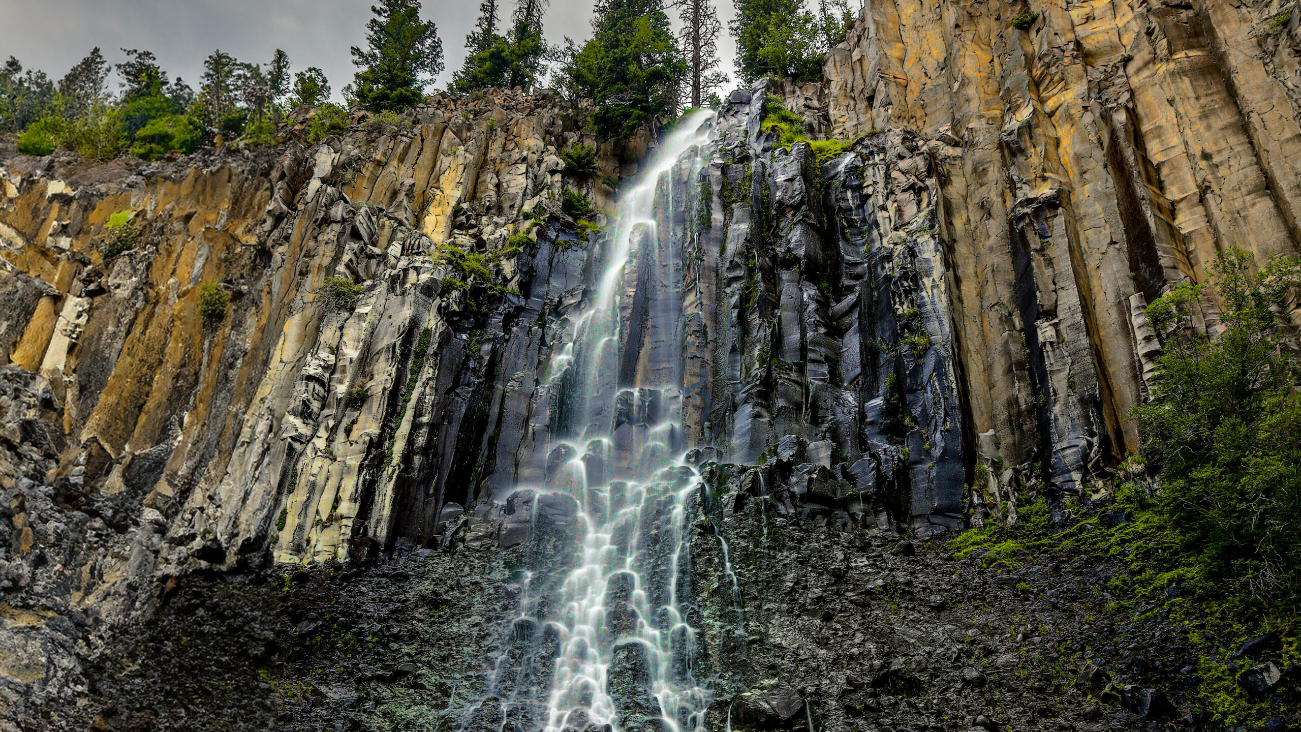 Palisade Falls