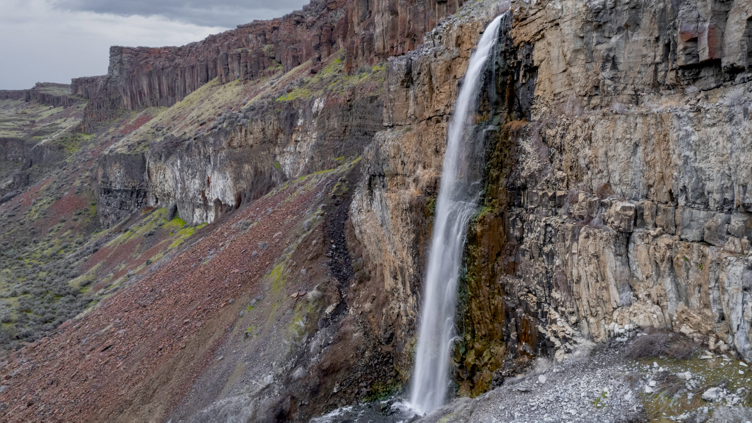 frenchman coulee falls feature image