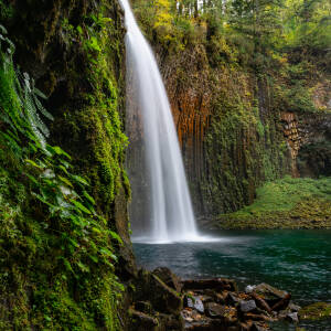 Abiqua Falls in Oregon photographed by Miles Bergsma